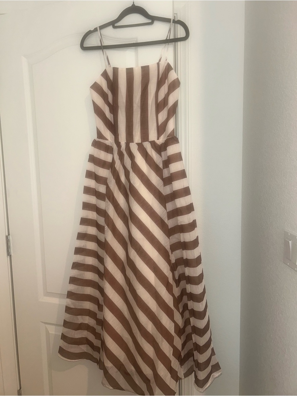 Commense Brown Cream Spaghetti Strap Striped Cami Maxi Dress Flow XS - Picture 4 of 6
